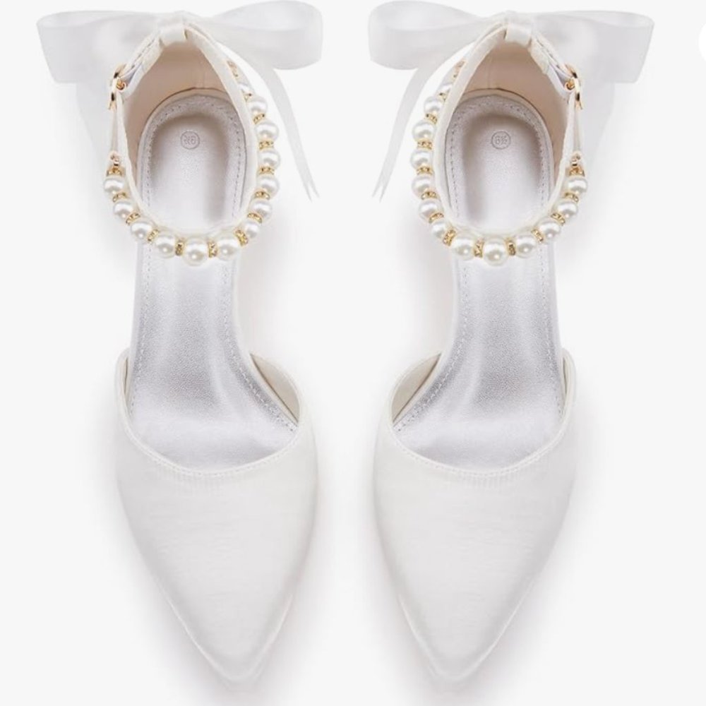 Bridal - Low Kitten Heel with Pearls and Bow